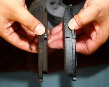 如何判断刹车片需要更换-有驾 如何判断刹车片需要更换-有驾