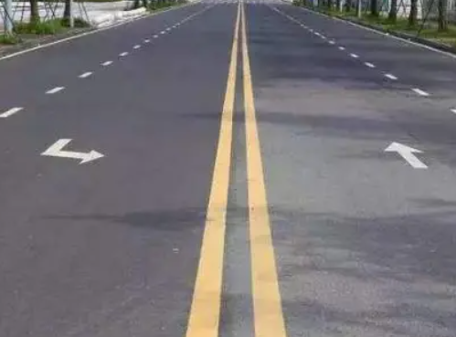 没有道路中心线是什么意思-有驾